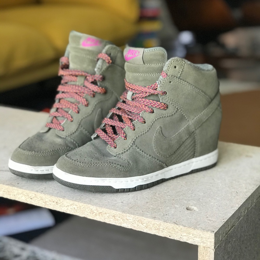 Nike Dunk Sky Hi Womens Size 9